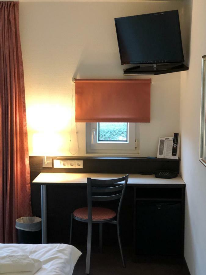 Ak 1 Hotel Ducherow Eksteriør bilde